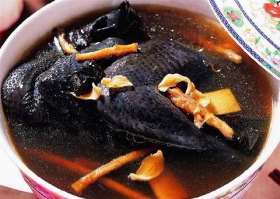 Hầm gà ác ngon như nhà hàng